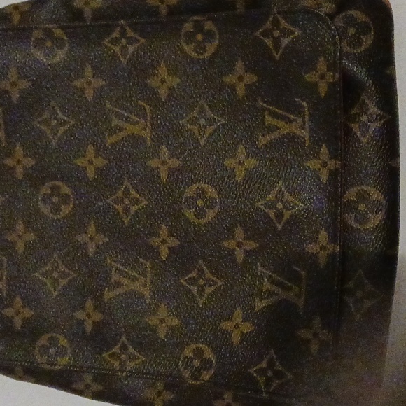 (Authenticated)Louis Vuitton Bag - Picture 9 of 9